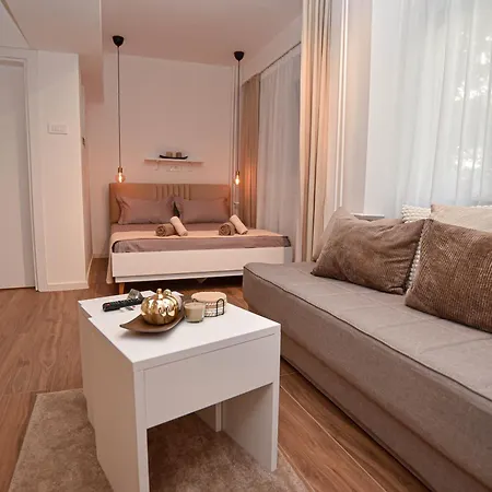 Michurin - Free Parking - Near Bus & Train Station *